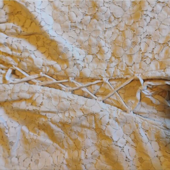 Twenty One Cream Ruffled Blouse with Cap Sleeves - Picture 16 of 16